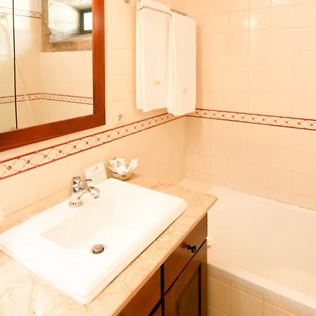 Hétvégi ház Quinta De Malta *